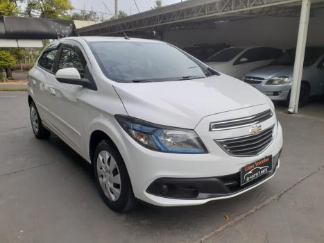 CHEVROLET Onix Hatch 1.4 4P FLEX LT, Foto 2