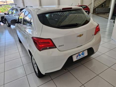 CHEVROLET Onix Hatch 1.0 4P FLEX LT, Foto 2