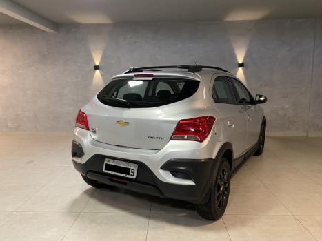 CHEVROLET Onix Hatch 1.4 4P FLEX ACTIV, Foto 6