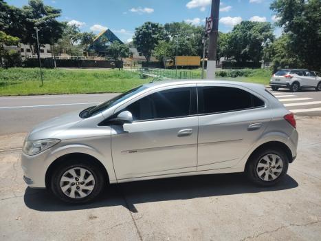 CHEVROLET Onix Hatch 1.0 4P FLEX LT, Foto 2