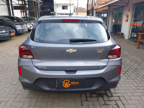 CHEVROLET Onix Hatch 1.0 4P FLEX LT TURBO AUTOMTICO, Foto 4