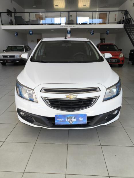 CHEVROLET Onix Hatch 1.4 4P FLEX LTZ, Foto 6