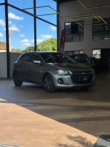 CHEVROLET Onix Hatch 1.0 4P FLEX LT, Foto 1