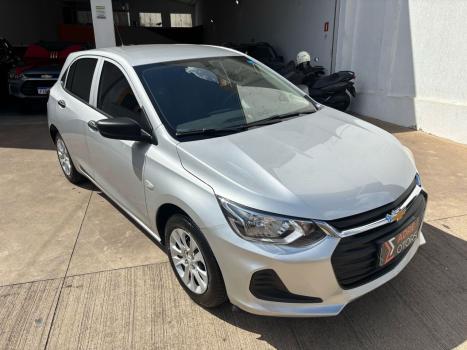 CHEVROLET Onix Hatch 1.0 12V 4P FLEX TURBO AUTOMTICO, Foto 3