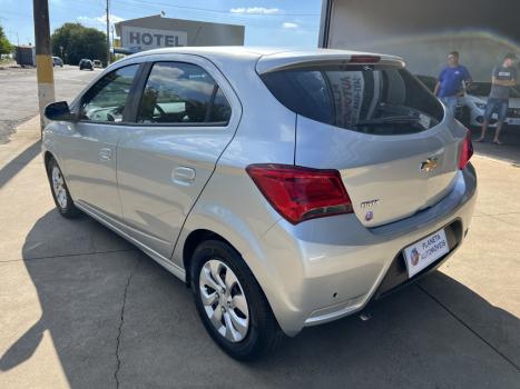 CHEVROLET Onix Hatch 1.0 4P FLEX LT, Foto 2