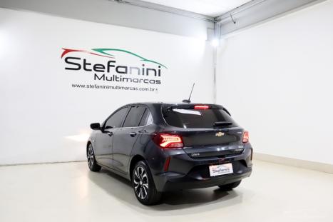 CHEVROLET Onix Hatch 1.0 12V 4P FLEX PREMIER TURBO AUTOMTICO, Foto 13