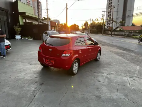 CHEVROLET Onix Hatch 1.0 4P FLEX LS, Foto 5