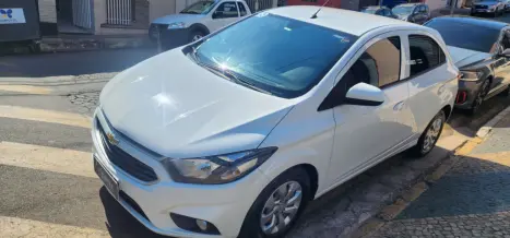 CHEVROLET Onix Hatch 1.0 4P FLEX LT, Foto 2