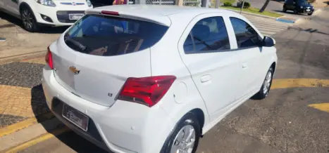 CHEVROLET Onix Hatch 1.0 4P FLEX LT, Foto 4