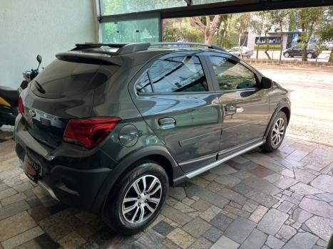 CHEVROLET Onix Hatch 1.4 4P FLEX ACTIV, Foto 6