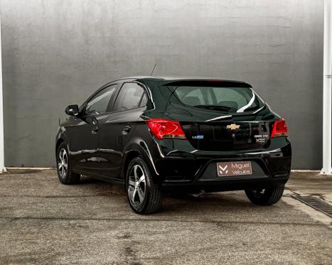 CHEVROLET Onix Hatch 1.4 4P FLEX LTZ, Foto 6