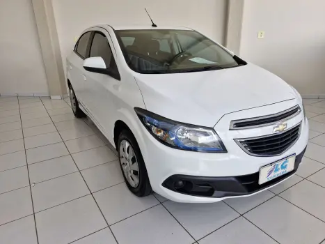 CHEVROLET Onix Hatch 1.4 4P FLEX LT, Foto 2