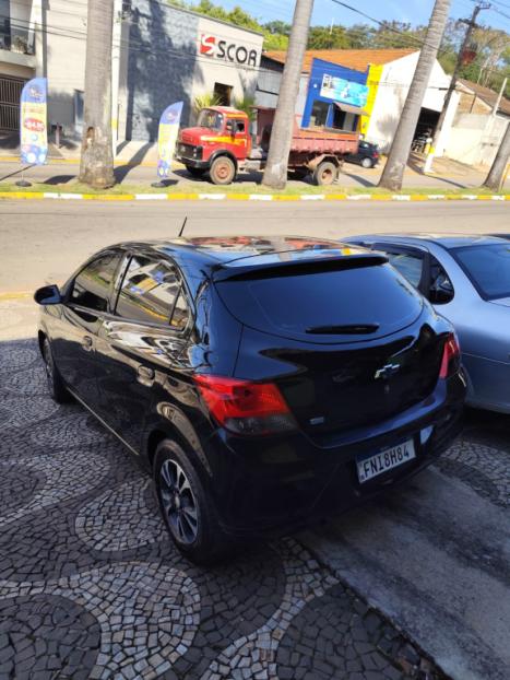 CHEVROLET Onix Hatch 1.0 4P FLEX LT, Foto 2
