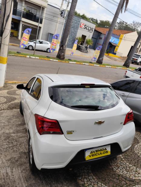 CHEVROLET Onix Hatch 1.0 12V 4P FLEX LT, Foto 7
