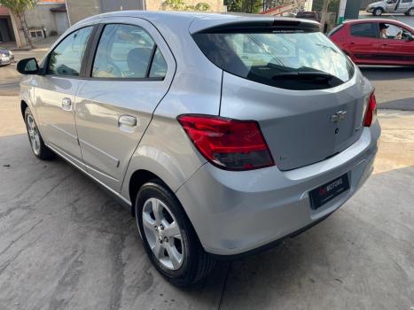 CHEVROLET Onix Hatch 1.4 4P FLEX LT, Foto 5