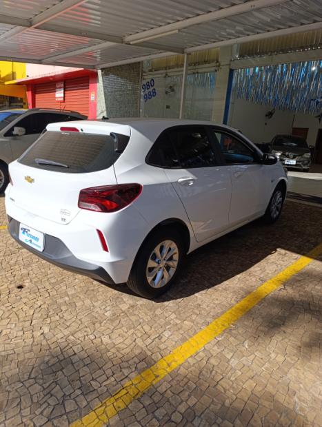 CHEVROLET Onix Hatch 1.0 4P FLEX LT2, Foto 4