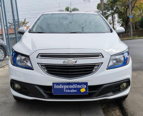 CHEVROLET Onix Hatch 1.4 4P FLEX LT, Foto 3