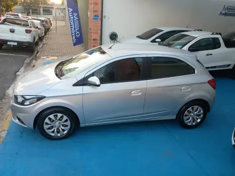 CHEVROLET Onix Hatch 1.4 4P FLEX LT, Foto 5
