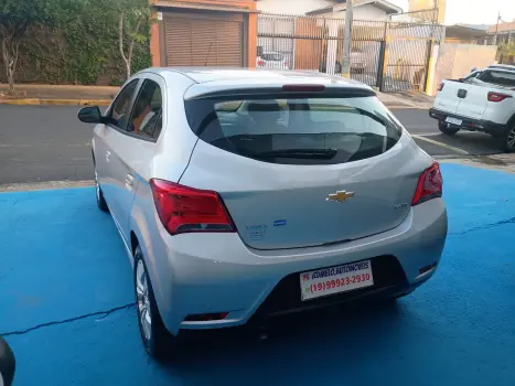 CHEVROLET Onix Hatch 1.4 4P FLEX LT, Foto 8