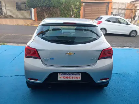 CHEVROLET Onix Hatch 1.4 4P FLEX LT, Foto 9