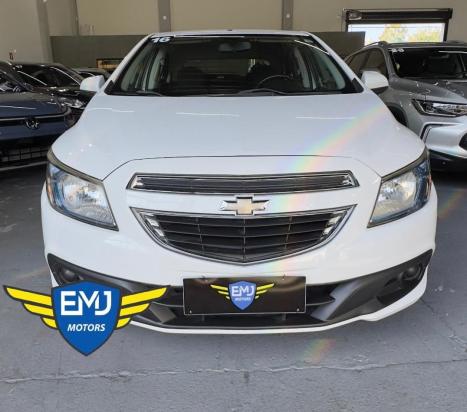 CHEVROLET Onix Hatch 1.4 4P FLEX LT, Foto 2