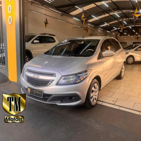 CHEVROLET Onix Hatch 1.4 4P FLEX LT, Foto 3