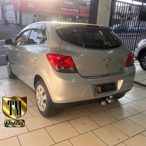 CHEVROLET Onix Hatch 1.4 4P FLEX LT, Foto 4