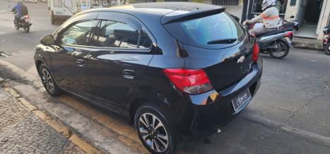CHEVROLET Onix Hatch 1.4 4P FLEX LTZ AUTOMTICO, Foto 3