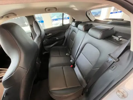 CHEVROLET Onix Hatch 1.0 12V 4P FLEX PREMIER 2 TURBO AUTOMTICO, Foto 6