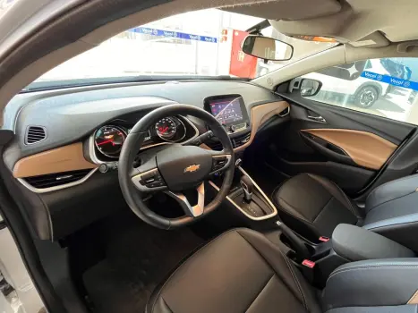 CHEVROLET Onix Hatch 1.0 12V 4P FLEX PREMIER 2 TURBO AUTOMTICO, Foto 4