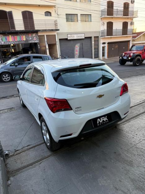 CHEVROLET Onix Hatch 1.4 4P FLEX LT, Foto 11
