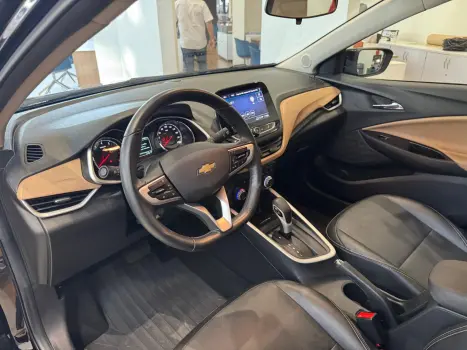 CHEVROLET Onix Hatch 1.0 12V 4P FLEX PREMIER 2 TURBO AUTOMTICO, Foto 4