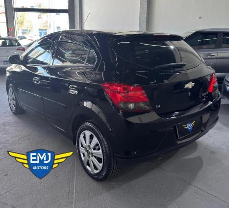 CHEVROLET Onix Hatch 1.4 4P FLEX LT, Foto 4