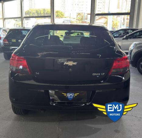 CHEVROLET Onix Hatch 1.4 4P FLEX LT, Foto 5