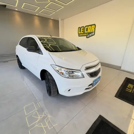 CHEVROLET Onix Hatch 1.0 4P FLEX LT, Foto 1