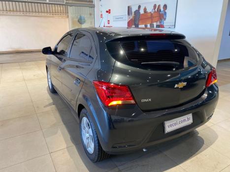 CHEVROLET Onix Hatch 1.4 4P FLEX LT, Foto 11