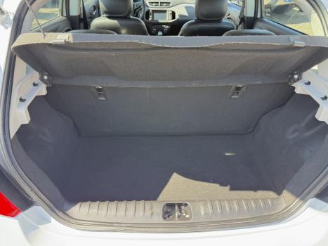 CHEVROLET Onix Hatch 1.4 4P FLEX LTZ, Foto 17