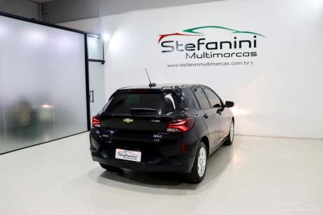 CHEVROLET Onix Hatch 1.0 12V 4P FLEX LT TURBO AUTOMTICO, Foto 11
