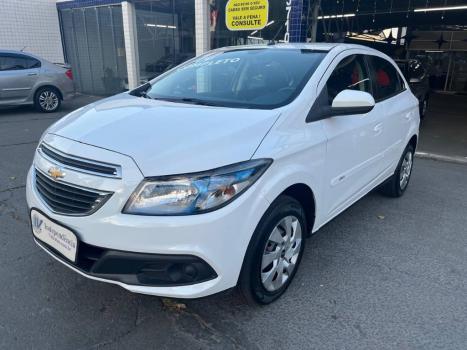 CHEVROLET Onix Hatch 1.4 4P FLEX LT, Foto 3