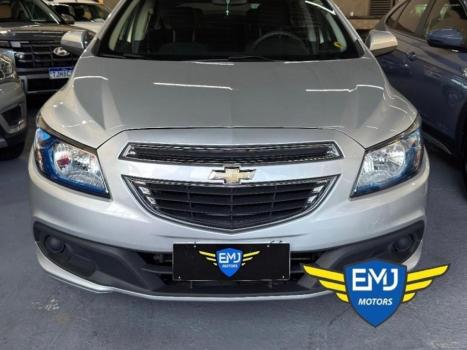 CHEVROLET Onix Hatch 1.4 4P FLEX LT, Foto 2
