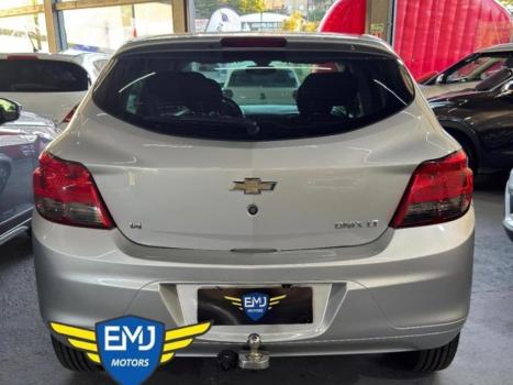 CHEVROLET Onix Hatch 1.4 4P FLEX LT, Foto 5