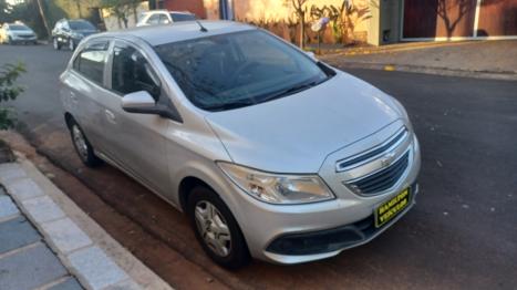 CHEVROLET Onix Hatch 1.0 4P FLEX LT, Foto 2