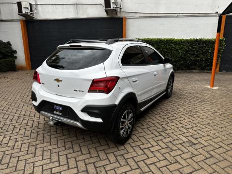 CHEVROLET Onix Hatch 1.4 4P FLEX ACTIV, Foto 5