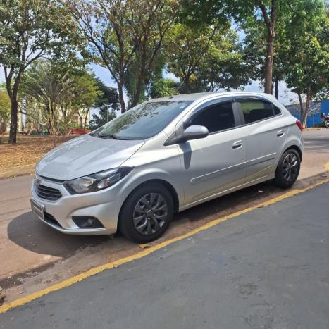 CHEVROLET Onix Hatch 1.4 4P FLEX LT, Foto 3