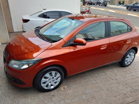 CHEVROLET Onix Hatch 1.4 4P FLEX LT, Foto 4