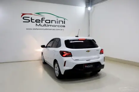 CHEVROLET Onix Hatch 1.0 12V 4P FLEX LTZ TURBO, Foto 13