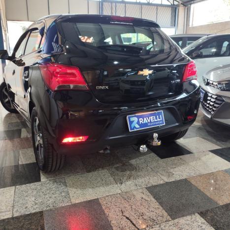 CHEVROLET Onix Hatch 1.4 4P FLEX LTZ, Foto 5