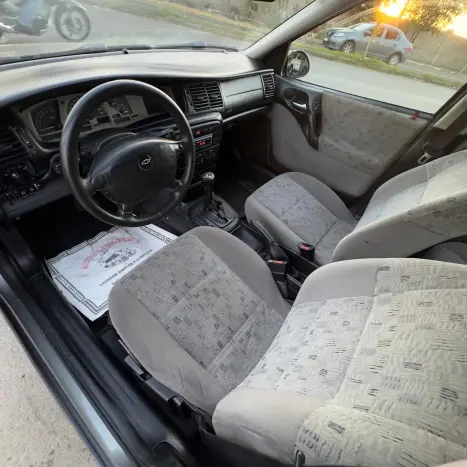 CHEVROLET Vectra Sedan 2.2 16V 4P CD, Foto 9