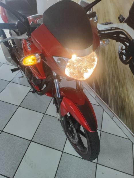 DAFRA Apache 150 , Foto 1