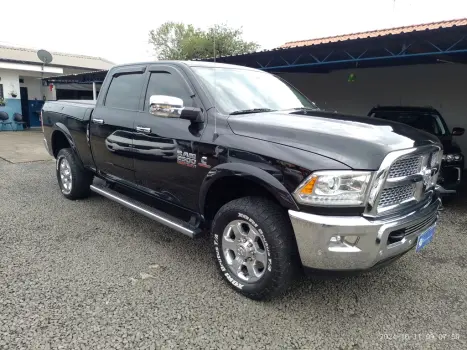 DODGE Ram 6.7 I6 24V 4P 2500 LARAMIE 4X4 TURBODIESEL  AUTOMTICO CABINE DUPLA, Foto 4